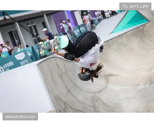 南京滑板队技术探秘:从基础到高阶的全方位滑板技巧解析