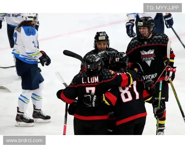 深圳滑板队全新战术解析与整体压制革新之路探讨 深圳滑板队全新战术解析与整体压制革新之路探讨