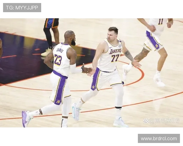 NBA湖人对阵国王精彩直播回顾与赛后分析全程报道