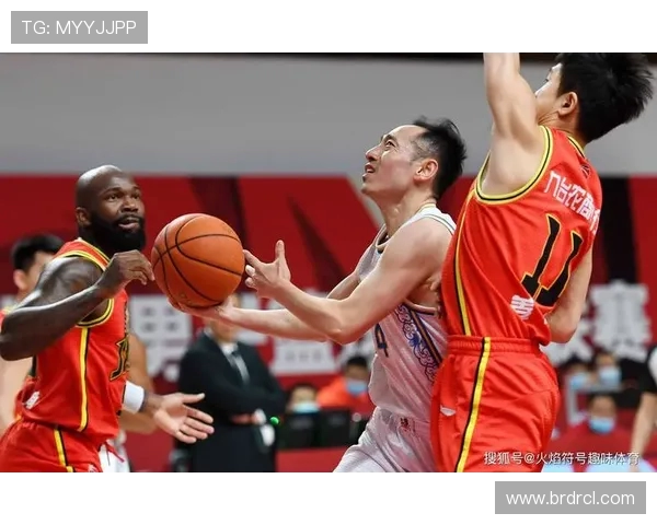 史鸿飞的成长之路与奋斗历程探秘：从普通青年到行业领军人物的蜕变