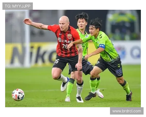 墨尔本胜利与蔚山现代激战正酣赛况回顾与精彩瞬间分析