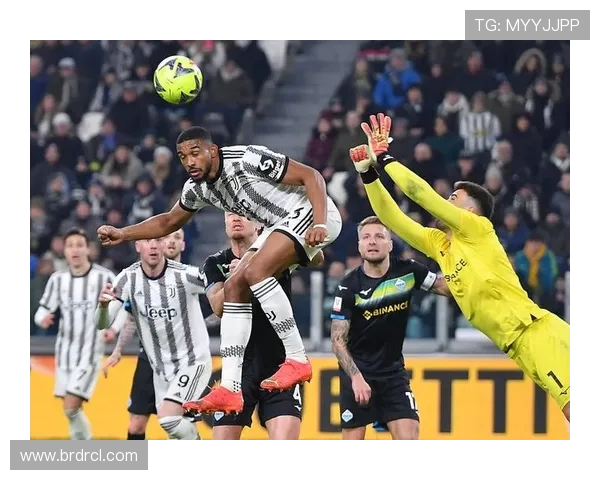 尤文图斯与国际米兰巅峰对决激情四溢精彩瞬间回顾与分析