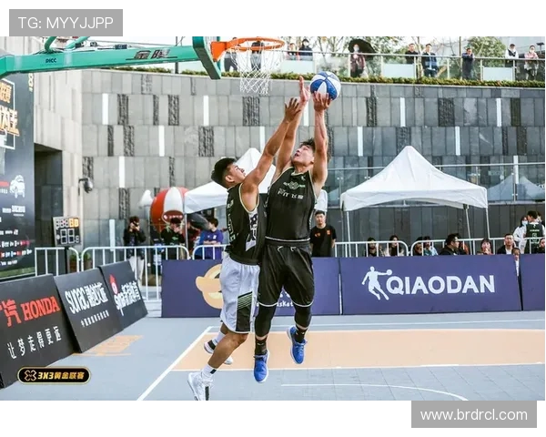 南京滑板队快攻战术分析与比赛表现的深度探讨