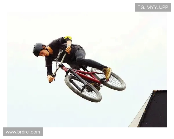 成都极限运动队创新包夹战术引领新潮流探索极限运动的未来发展之路